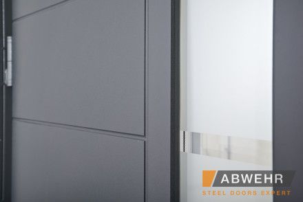 [Складська програма] Вхідні двері зі склом модель Liberty Glass (Колір RAL 7016+Біла) комплектація Megapolis MG3